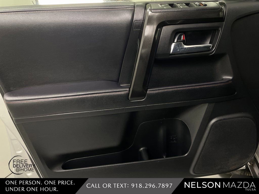 Used 2022 Toyota 4Runner TRD Off-Road image 18