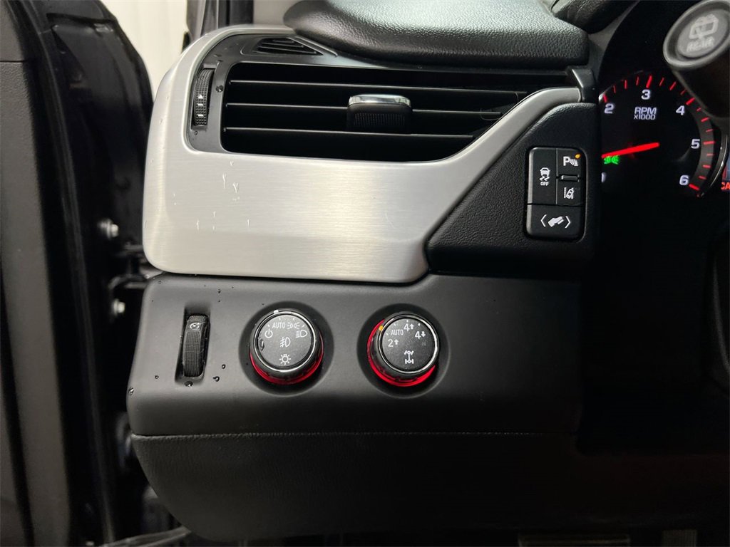 Used 2015 GMC Yukon SLT image 18