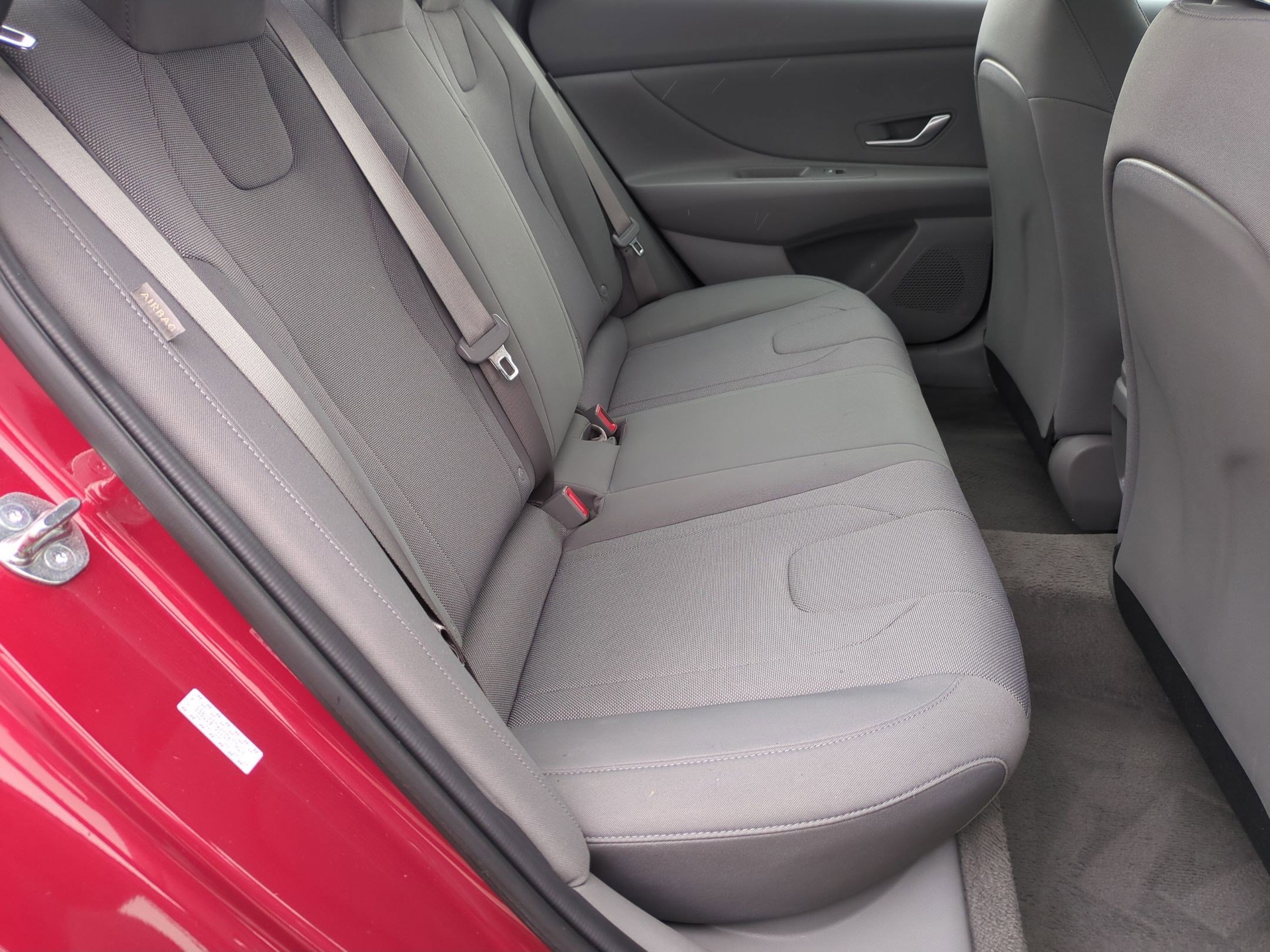 Certified 2024 Hyundai Elantra SE FWD image 17