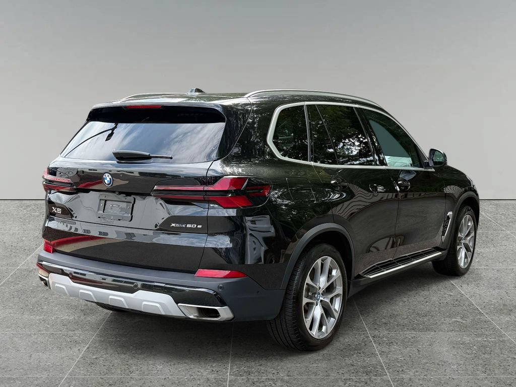 Used 2025 BMW X5 xDrive50e AWD/4WD image 10