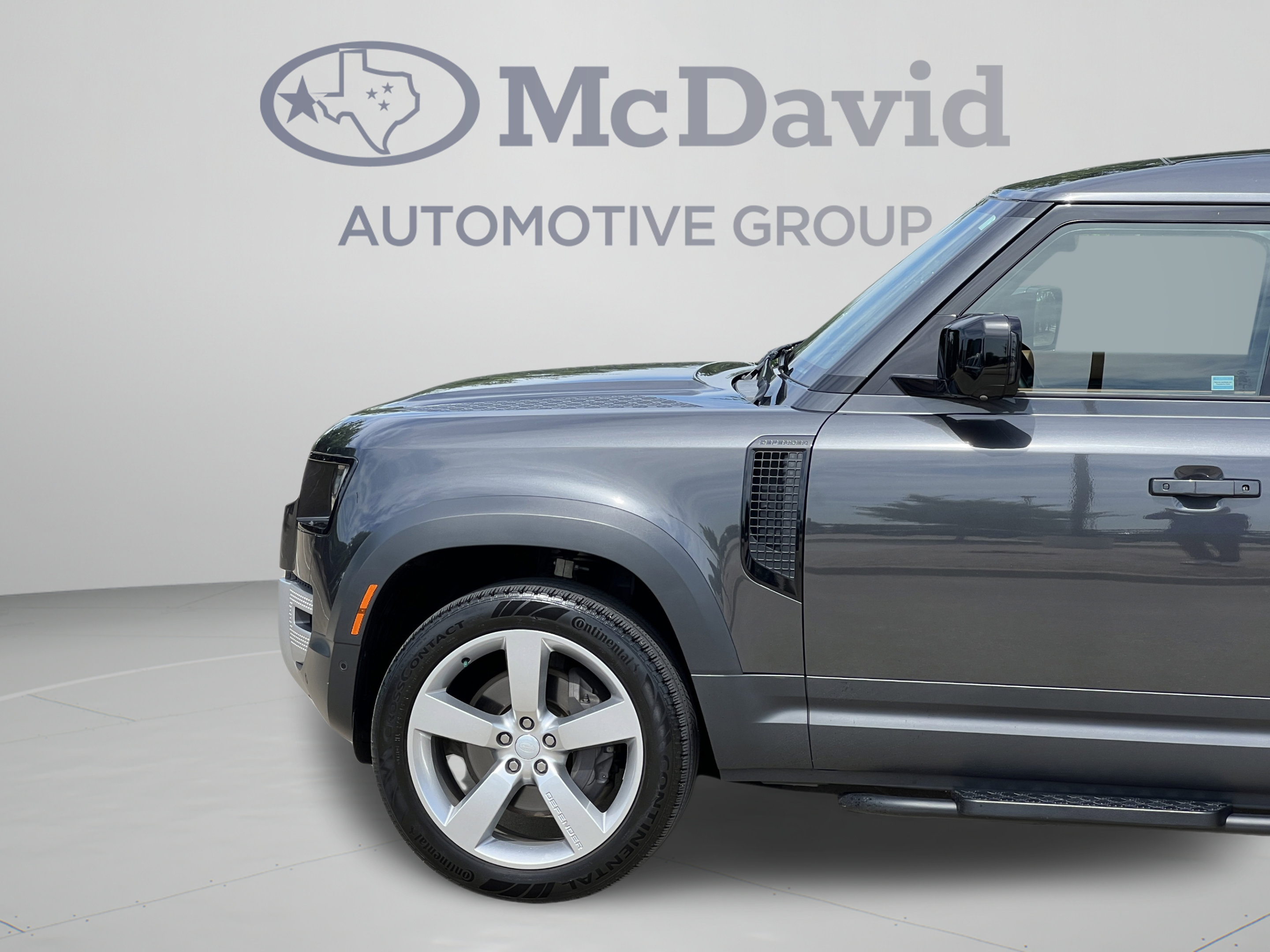 Used 2023 Land Rover Defender 130 First Edition AWD/4WD image 32