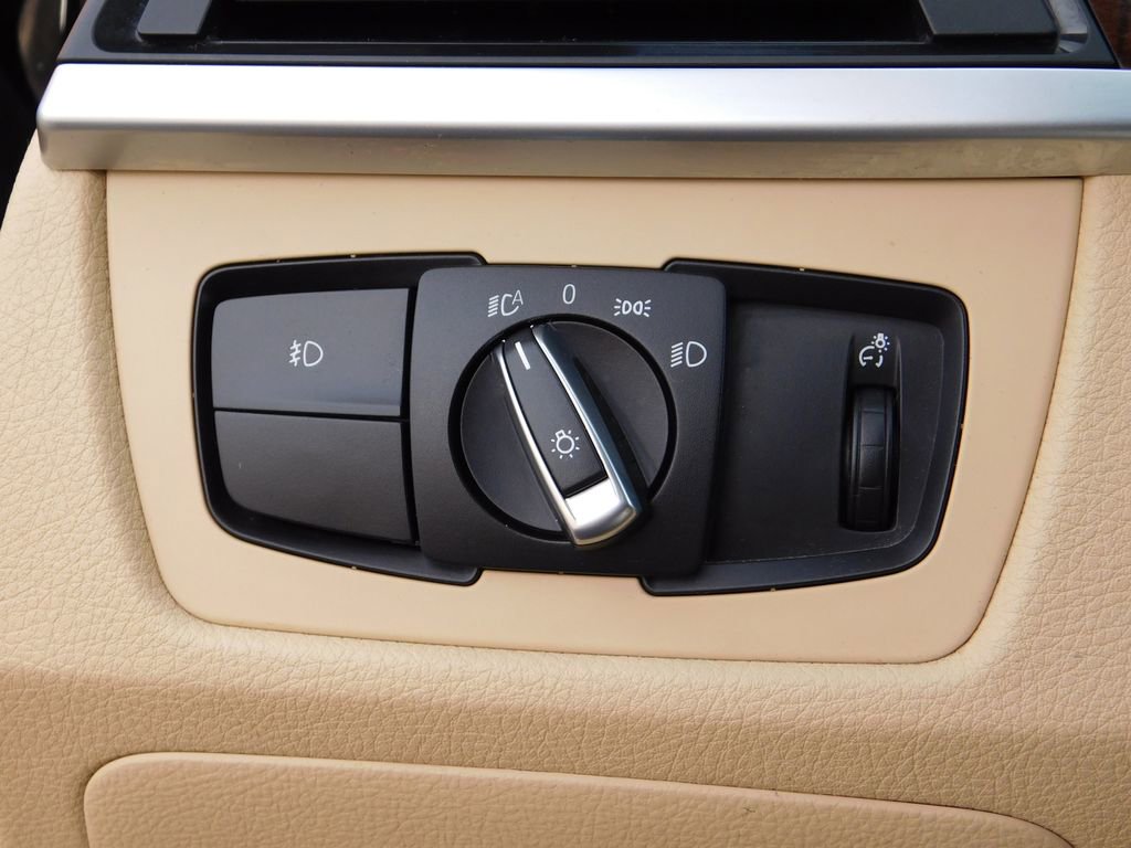 Used 2016 BMW 428i xDrive Convertible image 22