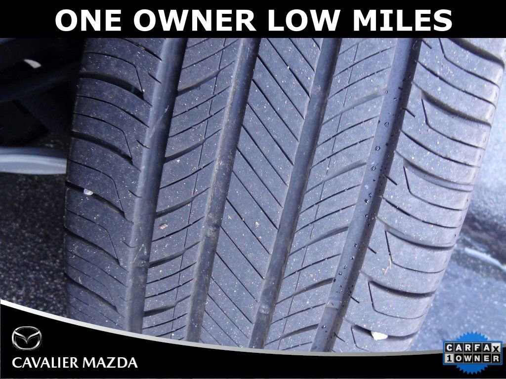 Used 2025 Ford Explorer Active image 44