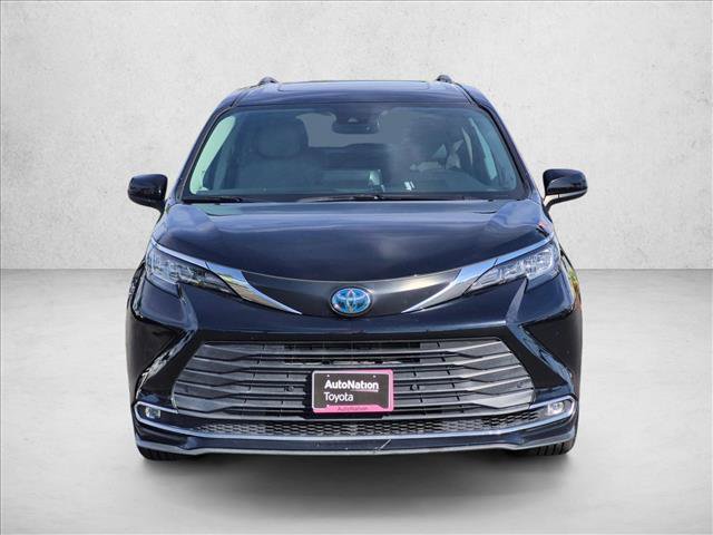 Certified 2023 Toyota Sienna XLE w/ XLE Plus Package FWD video 2