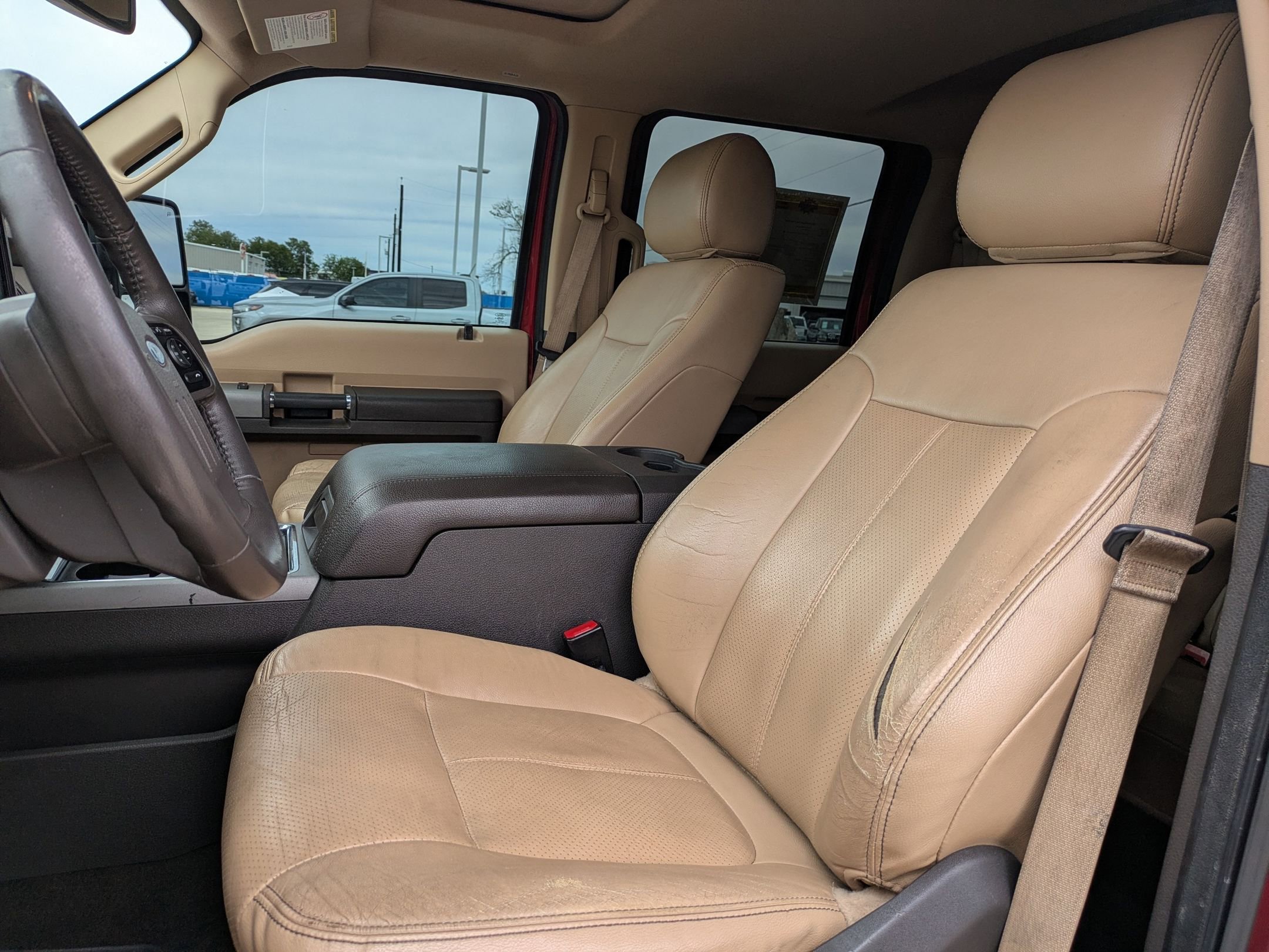 Used 2015 Ford F250 Lariat w/ Lariat Ultimate Package image 11