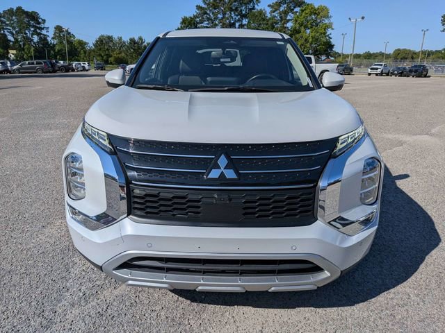 Used 2024 Mitsubishi Outlander SE Black Edition FWD image 10
