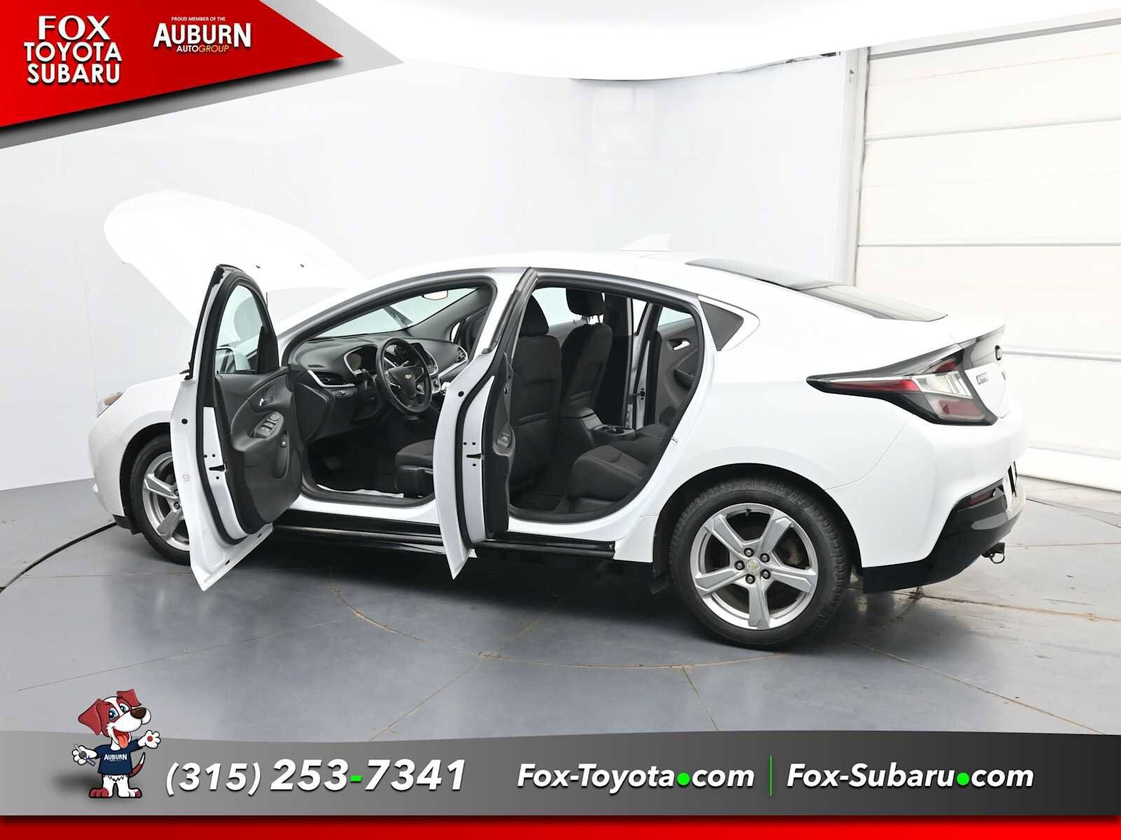 Used 2017 Chevrolet Volt LT w/ Comfort Package FWD image 41