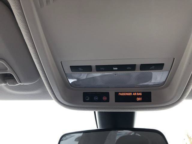 Used 2018 Chevrolet Cruze Premier FWD image 13