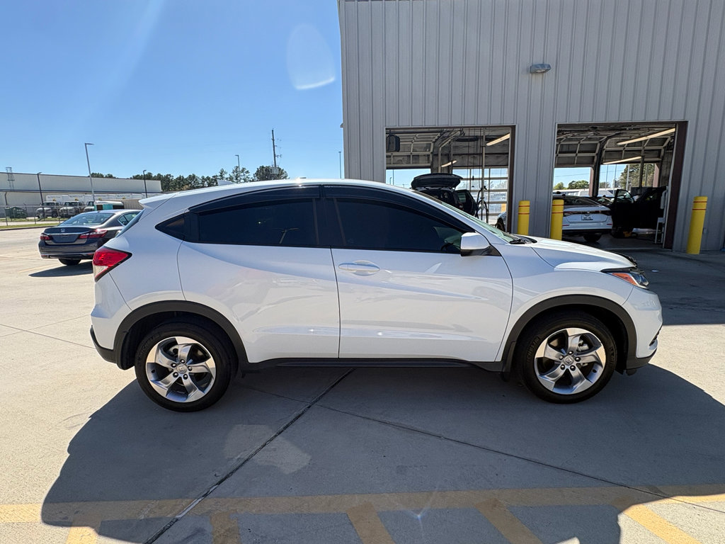 Certified 2022 Honda HR-V LX image 9