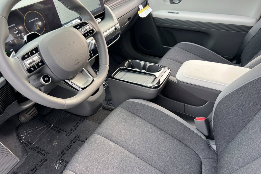 New 2026 Hyundai Ioniq 5 SE image 8