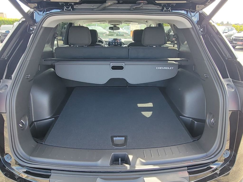 Used 2025 Chevrolet Blazer LT w/ Convenience Package image 24