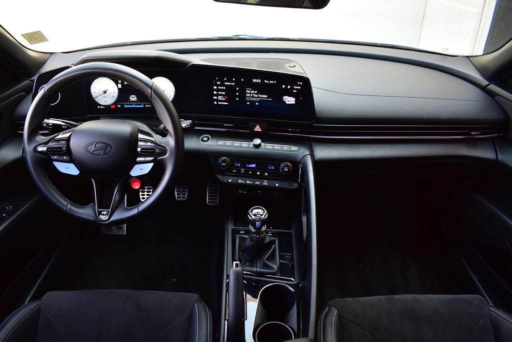 Used 2025 Hyundai Elantra N FWD image 28
