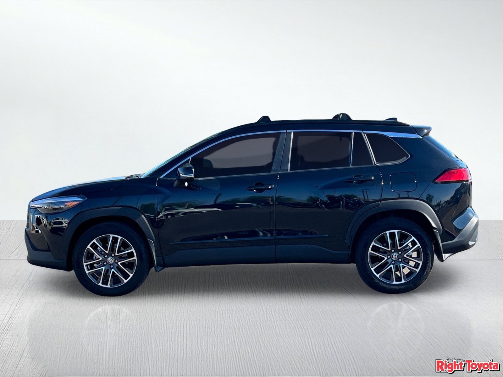 Certified 2026 Toyota Corolla Cross XLE w/ Convenience Package AWD/4WD image 4