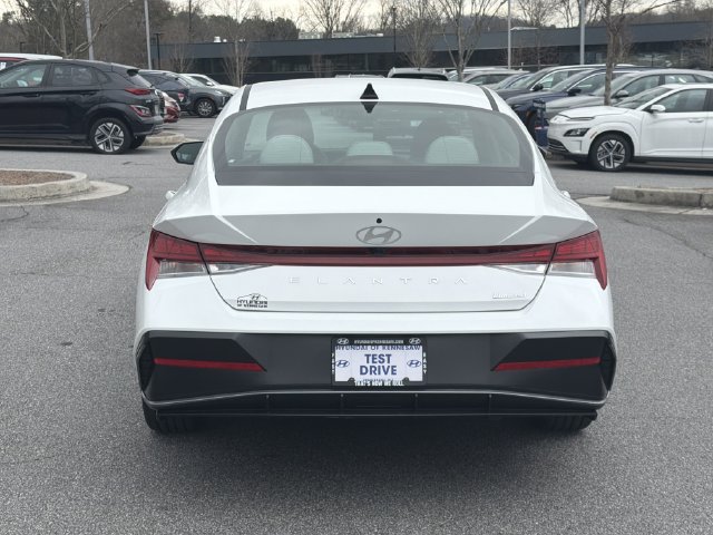 New 2026 Hyundai Elantra Limited FWD image 7
