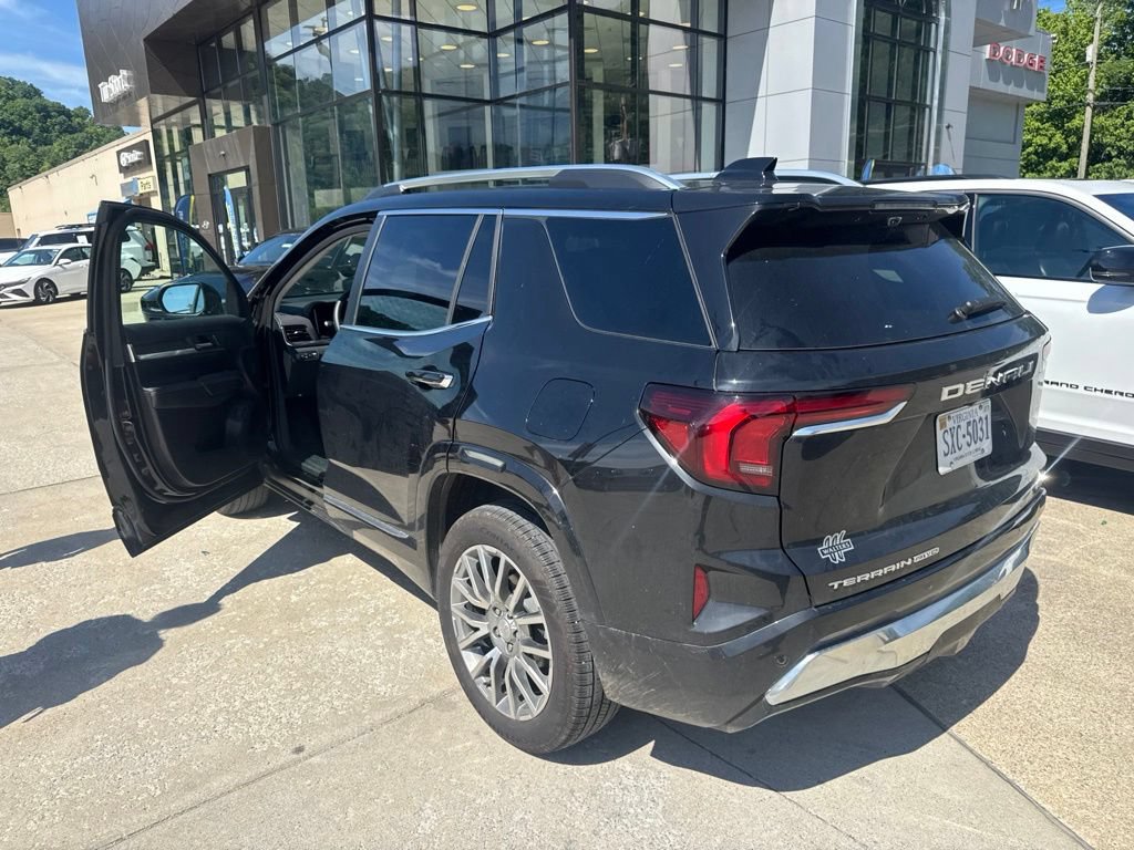 Used 2026 GMC Terrain Denali AWD/4WD image 6