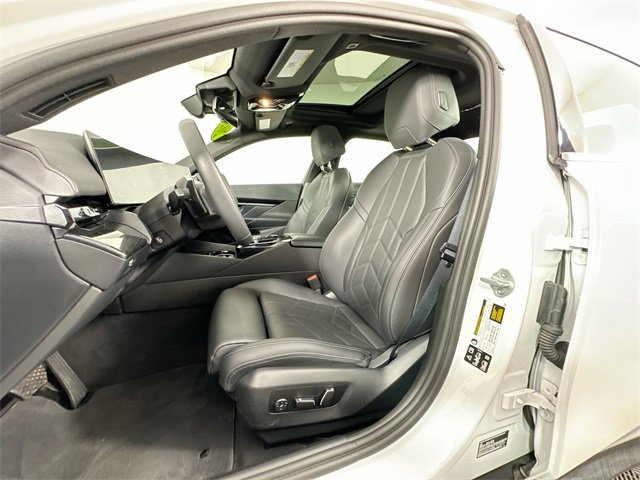 Used 2025 BMW 530i xDrive image 4
