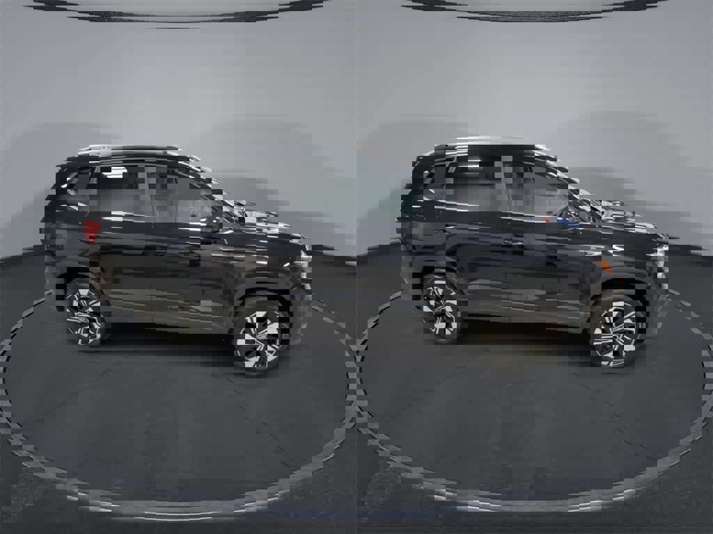 Used 2023 Volkswagen Taos SE w/ Panoramic Sunroof Package image 9