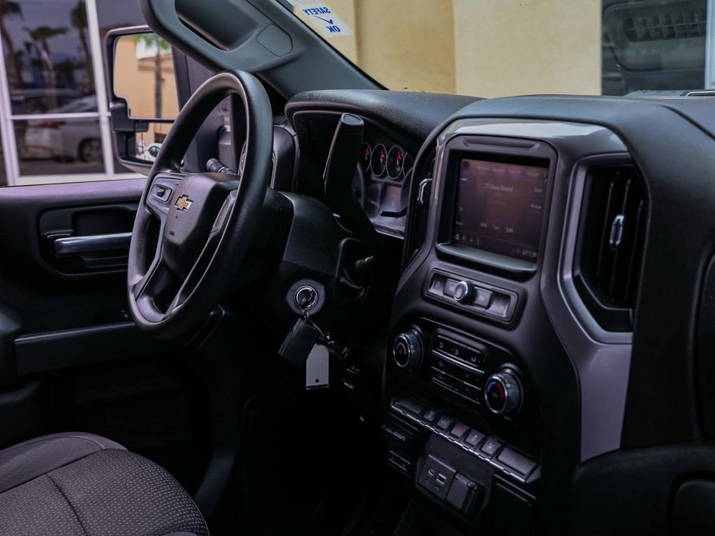Used 2022 Chevrolet Silverado 2500 Custom w/ Custom Value Package image 19