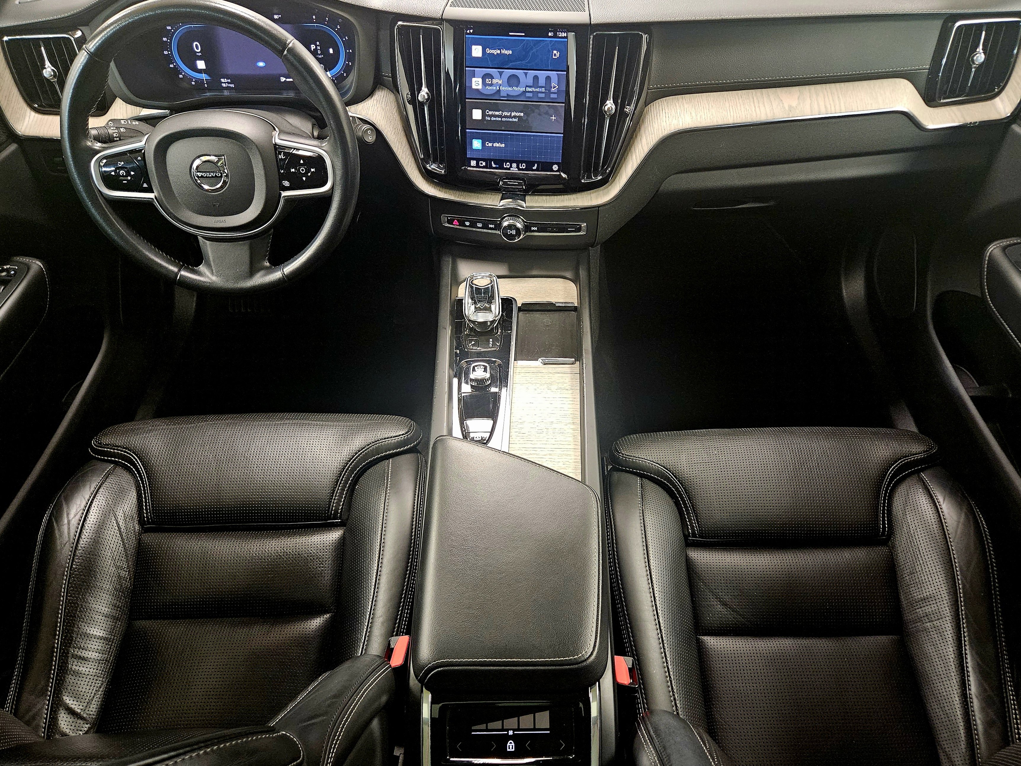 Used 2022 Volvo XC60 B5 Inscription w/ Protection Package Premier AWD/4WD image 12