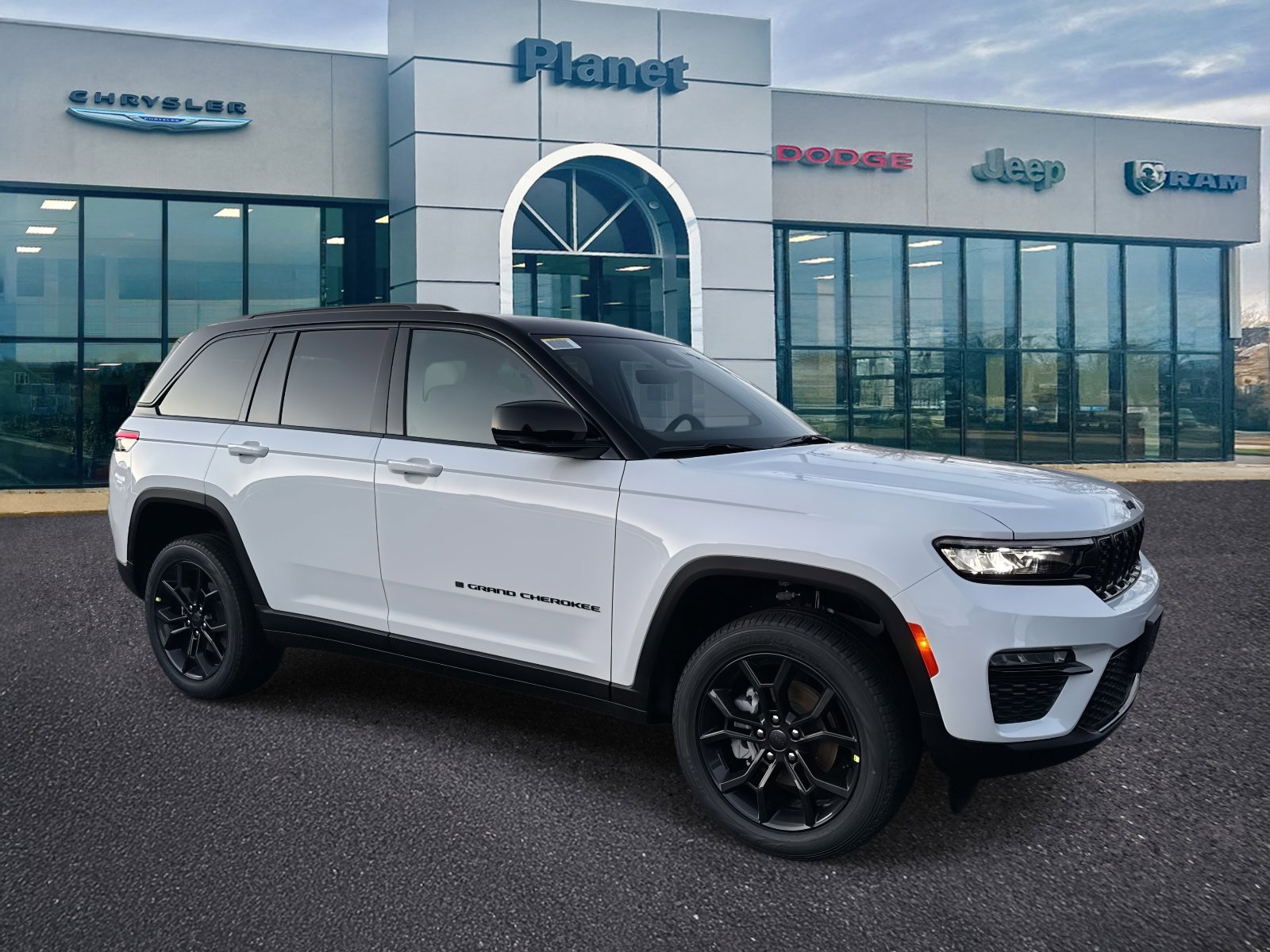 New 2026 Jeep Grand Cherokee Limited w/ Limited Altitude Package