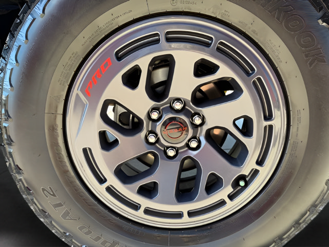 Certified 2025 Nissan Frontier PRO-4X AWD/4WD image 32