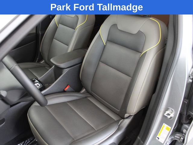 Used 2025 Chevrolet Trax ACTIV w/ Sunroof Package image 13