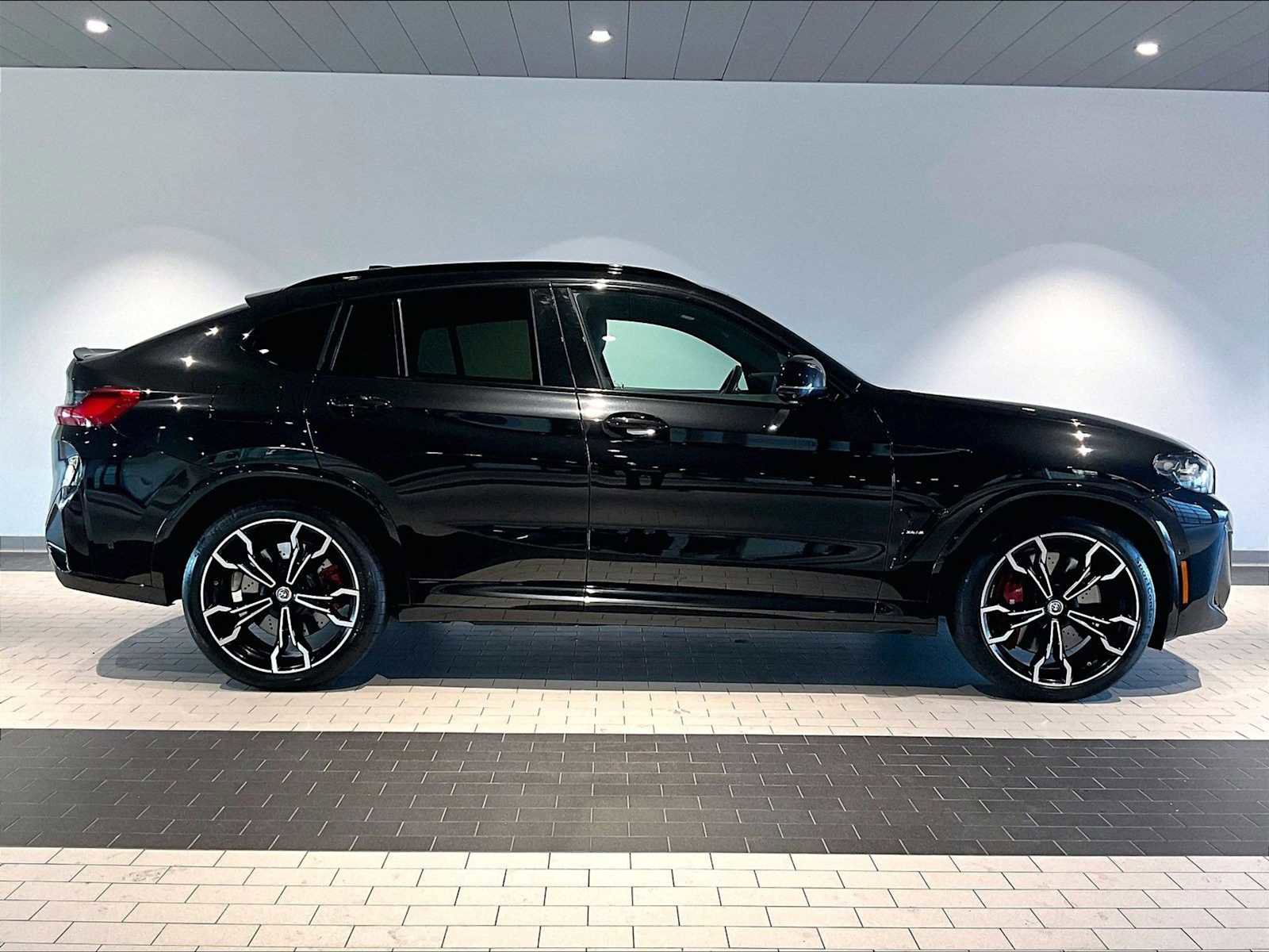 Used 2023 BMW X4 M w/ Competition Package image 11
