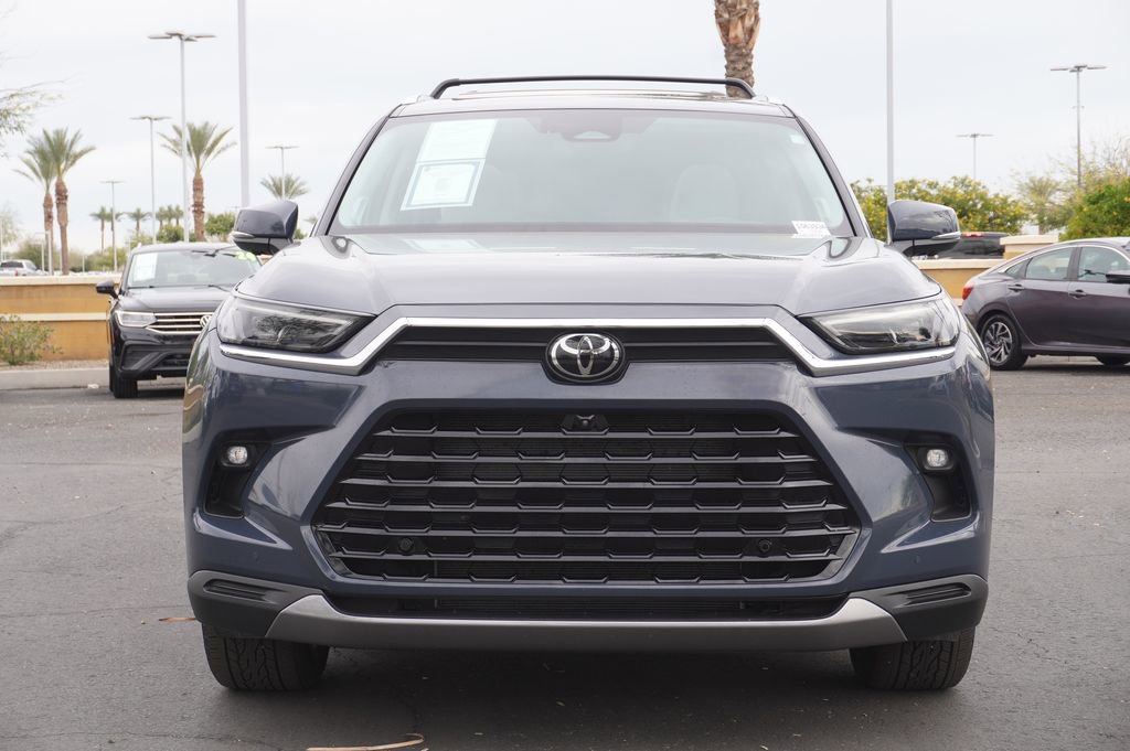 Used 2025 Toyota Grand Highlander FWD image 5