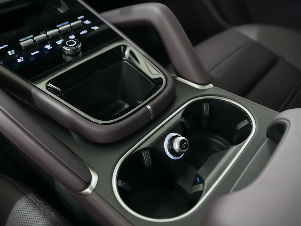 New 2026 Porsche Cayenne AWD/4WD image 22