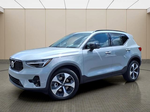 New 2026 Volvo XC40 B5 Plus w/ Protection Package Premier AWD/4WD image 2