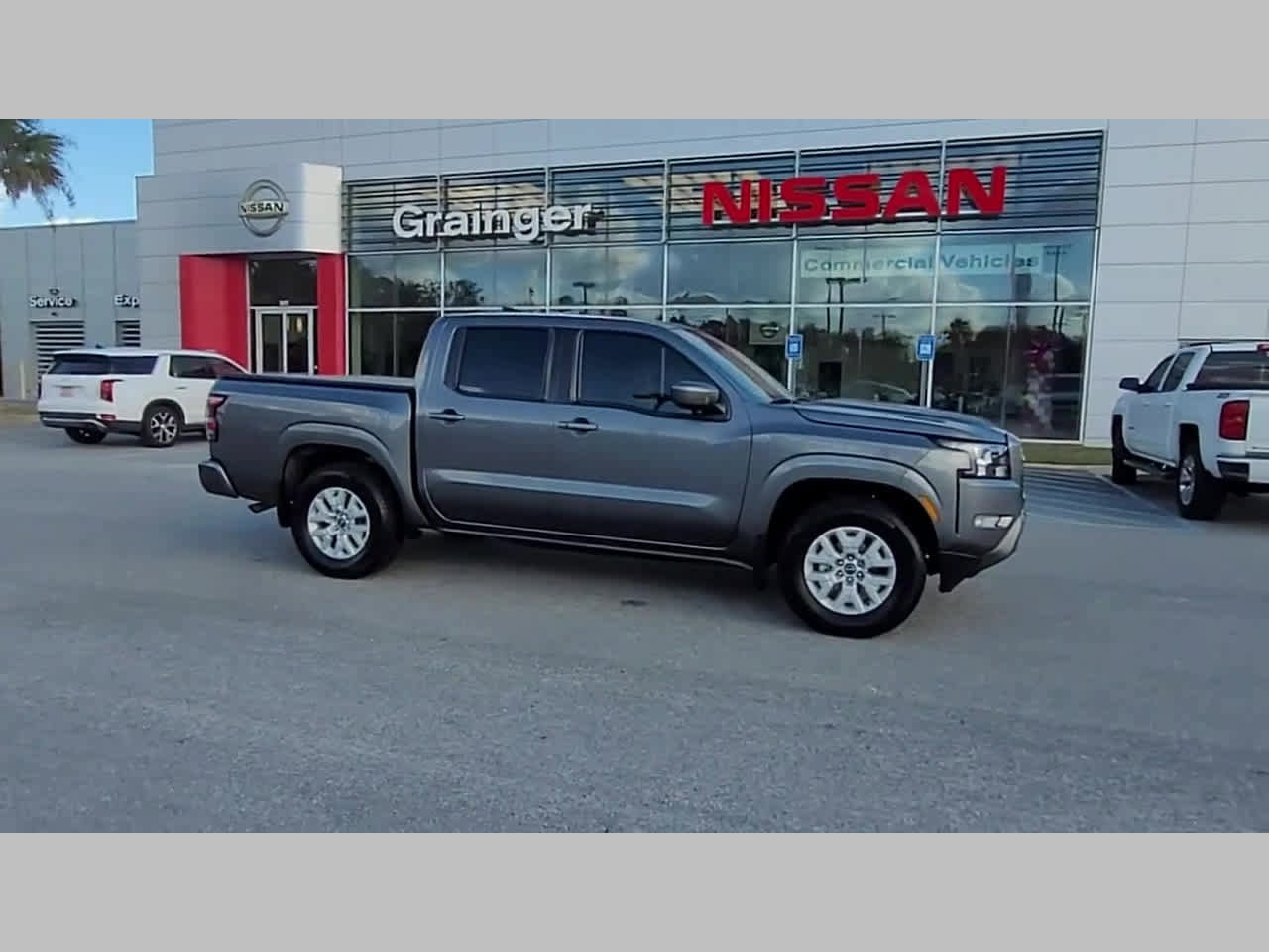 Used 2023 Nissan Frontier SV w/ SV Convenience Package image 36