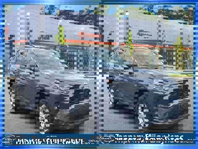 Used 2021 Toyota RAV4 XLE w/ Convenience Package