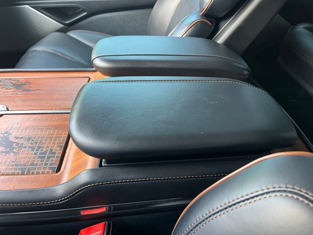 Certified 2025 Lincoln Navigator L Black Label AWD/4WD image 39