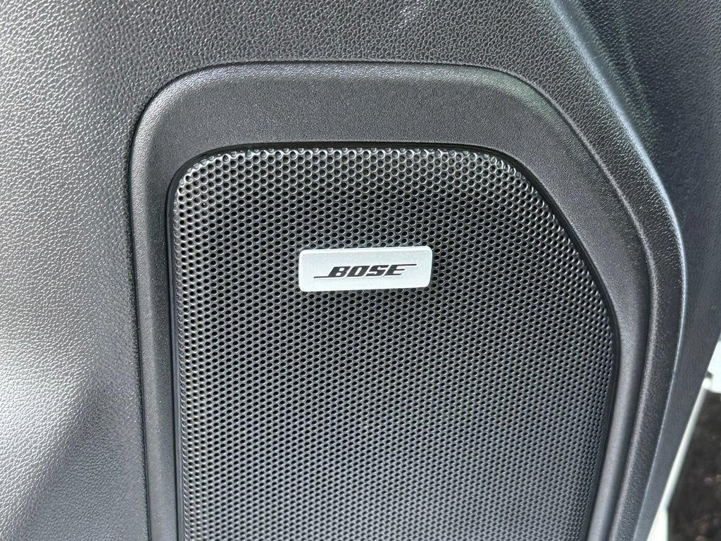 Used 2020 Chevrolet Silverado 1500 LTZ w/ LTZ Premium Package AWD/4WD image 11