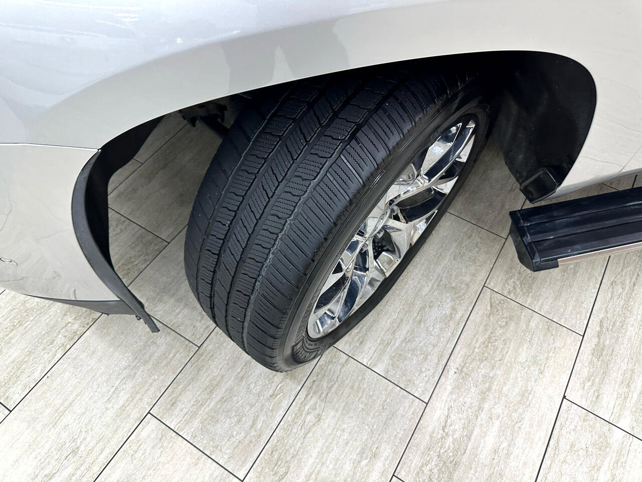 Used 2017 Cadillac Escalade Platinum image 51