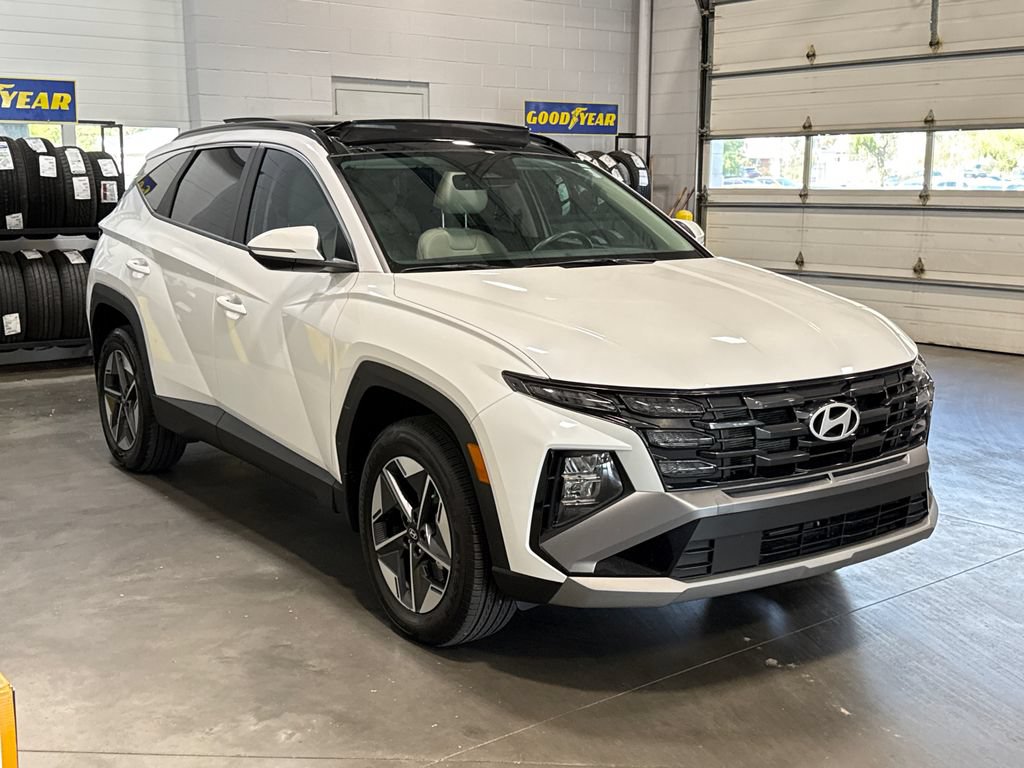 Used 2025 Hyundai Tucson SEL AWD/4WD image 3
