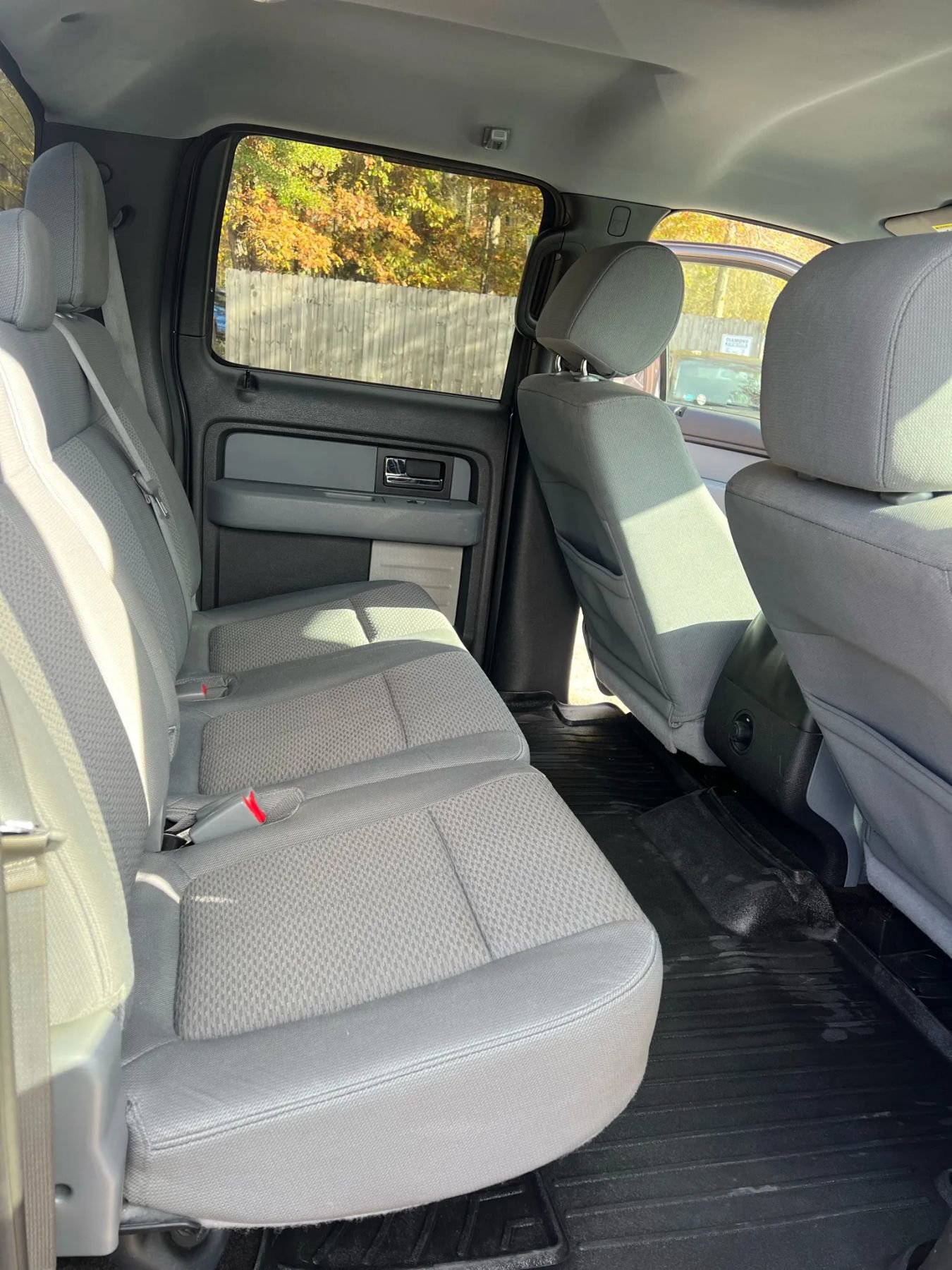 Used 2013 Ford F150 XLT w/ Luxury Equipment Group image 27