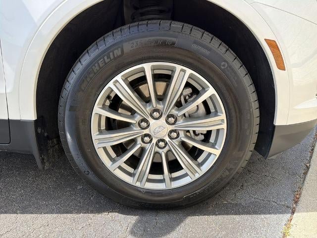 Used 2018 Cadillac XT5 Luxury w/ Driver Awareness Package FWD image 12