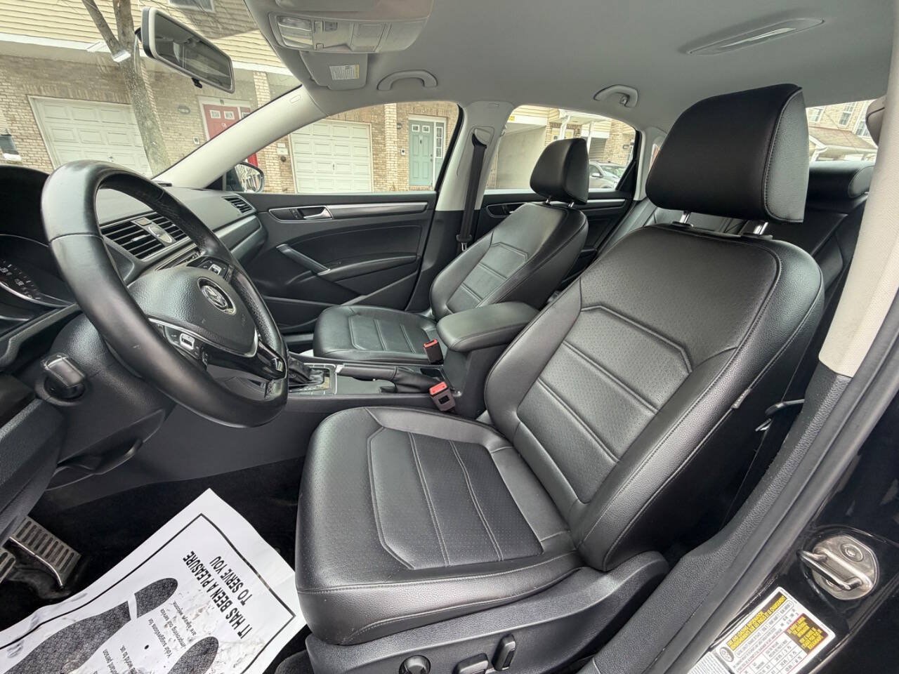 Used 2017 Volkswagen Passat 1.8T R-Line FWD image 12