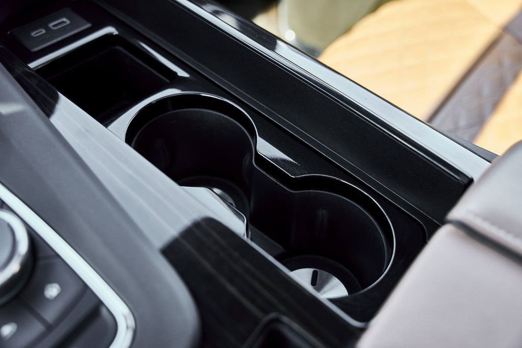 Used 2023 Cadillac Escalade ESV Sport w/ LPO, ONYX Package image 76