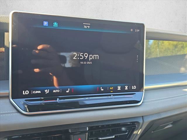 New 2026 Volkswagen Tiguan SE R-Line image 13