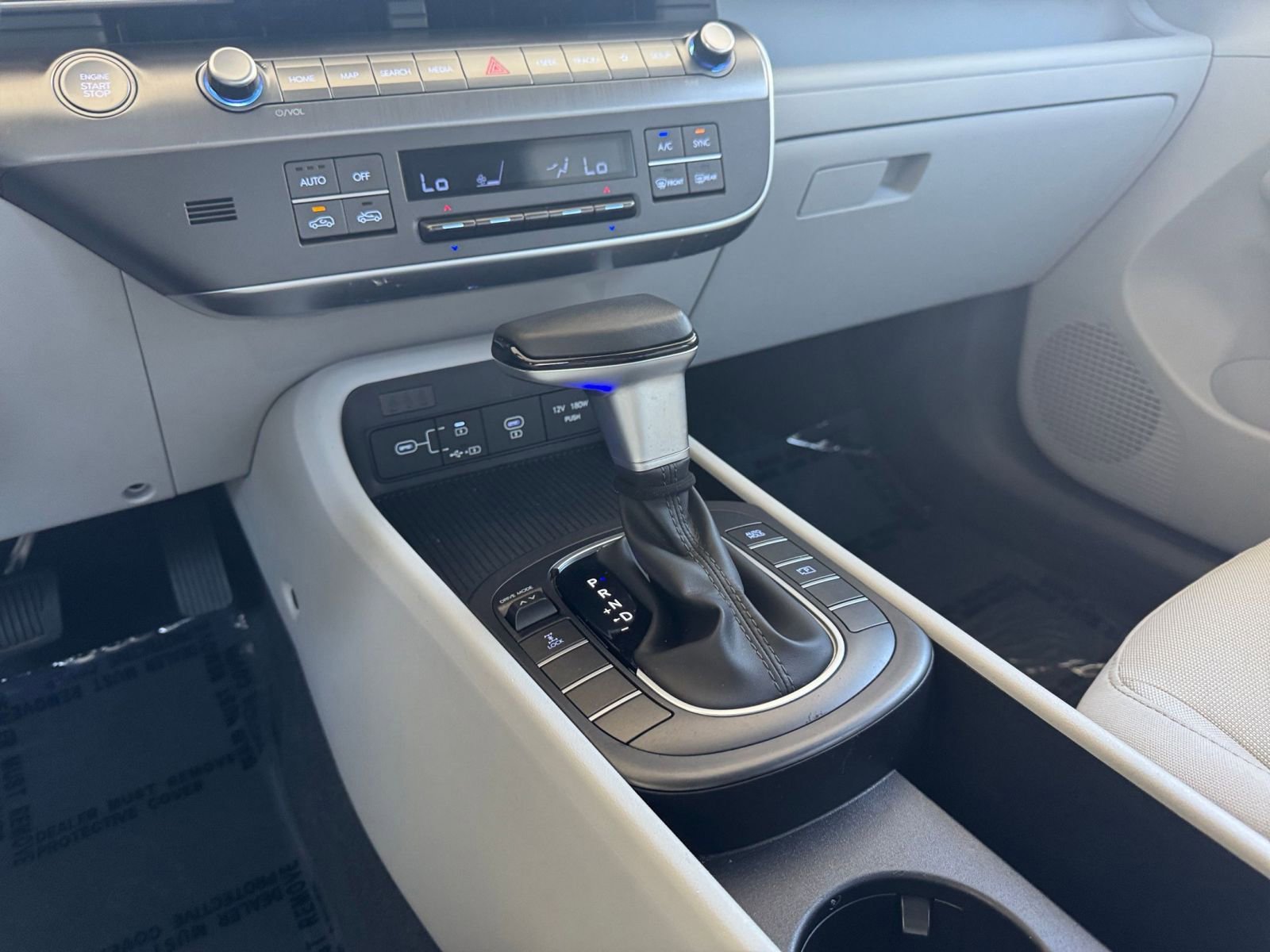 Used 2025 Hyundai Kona SEL image 42