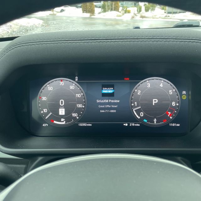 Used 2023 Land Rover Defender 110 X-Dynamic SE image 13