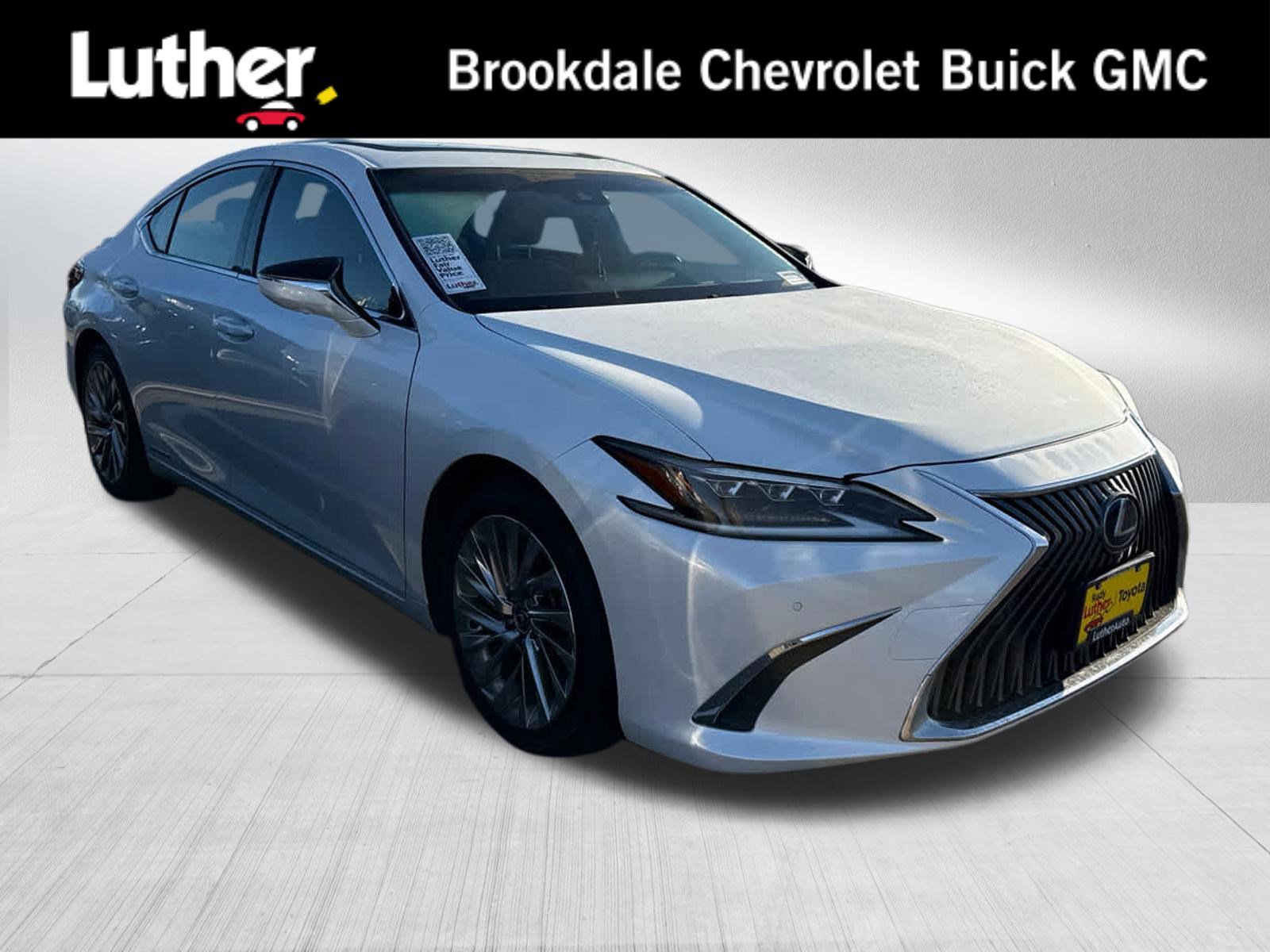 Used 2019 Lexus ES 300h w/ Accessory Package 2 FWD image 1