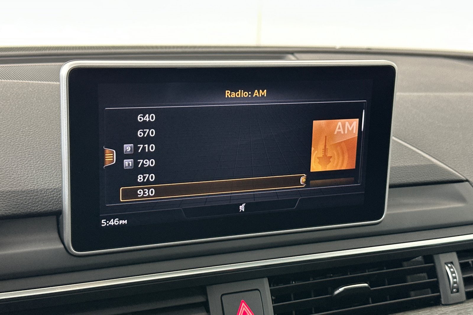 Used 2018 Audi A4 2.0T Ultra Premium Plus w/ Premium Plus Package FWD image 16