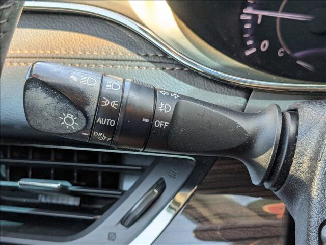 Used 2015 Toyota Avalon XLE Touring FWD image 6