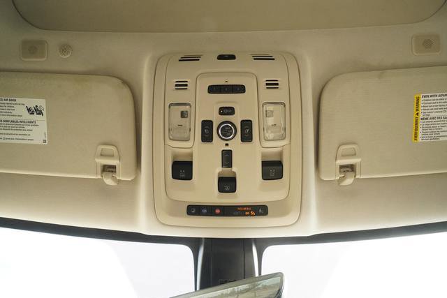 Used 2022 GMC Yukon Denali RWD image 15