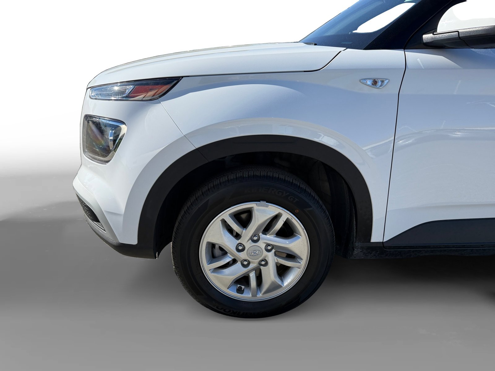 Certified 2023 Hyundai Venue SE image 9