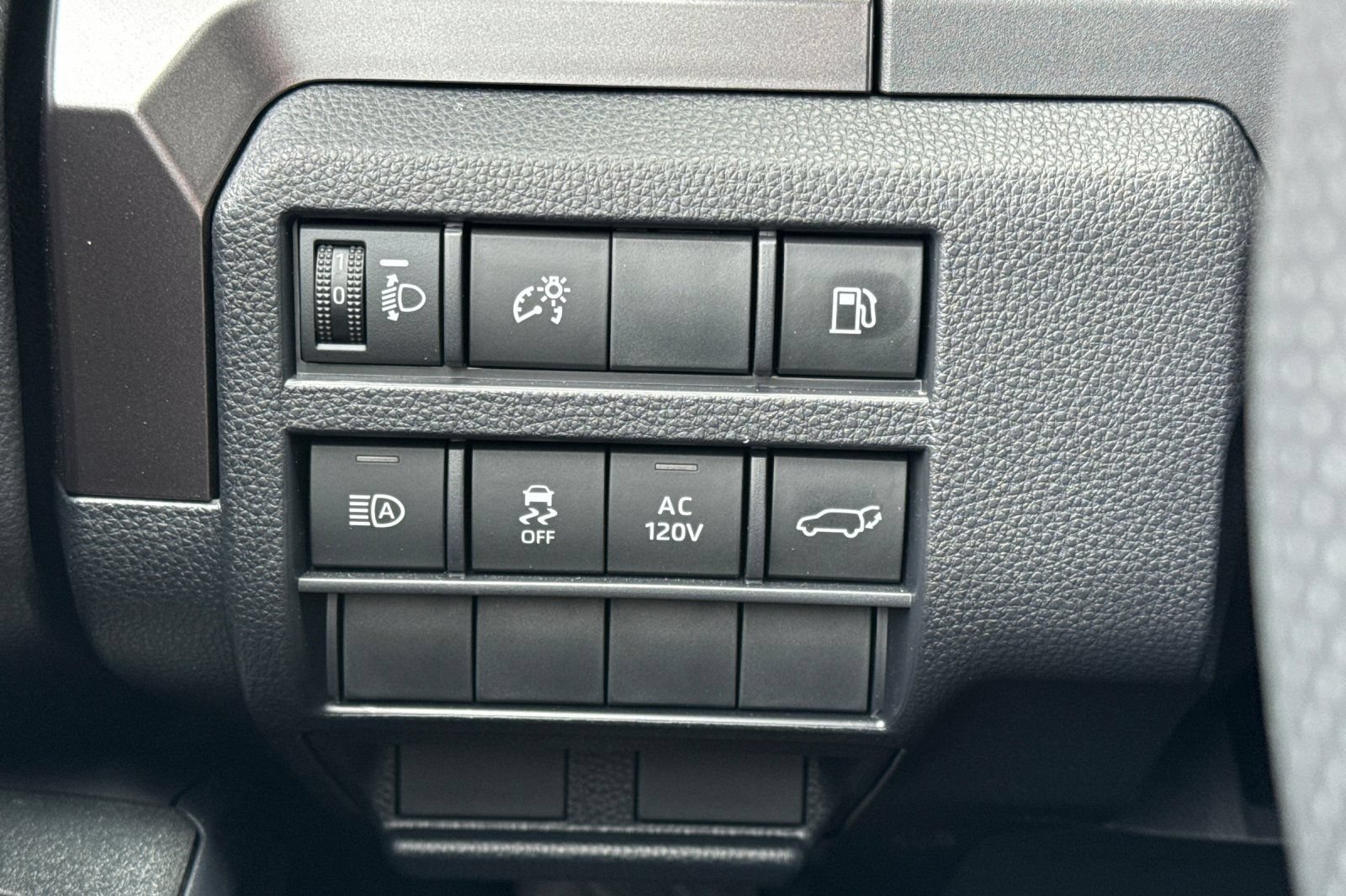 Certified 2025 Toyota 4Runner TRD Off-Road Premium AWD/4WD image 34