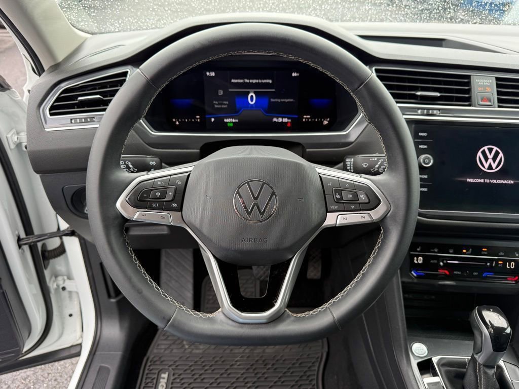 Used 2022 Volkswagen Tiguan SE FWD image 15